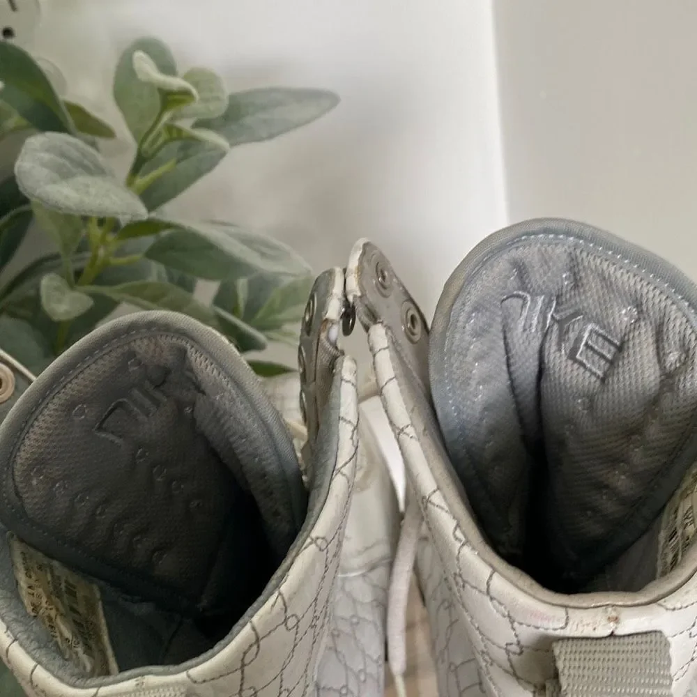 Nike Air Max GOA VI ACG White/Silver Leather Sneaker Boots 311910-101 Women Size